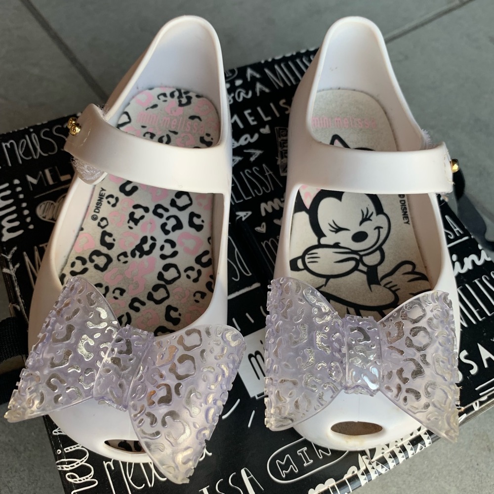 Mini mouse mini Melissa make an offer